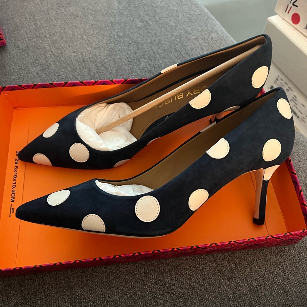 NIB Tory Burch Perfect Navy Penelope Suede Pump Firm Price